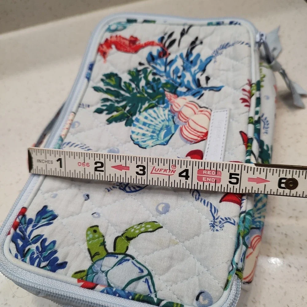 Vera Bradley Shore Thing Makeup Bag Zipper Handle Blie Coastal Turtle Shell Fish